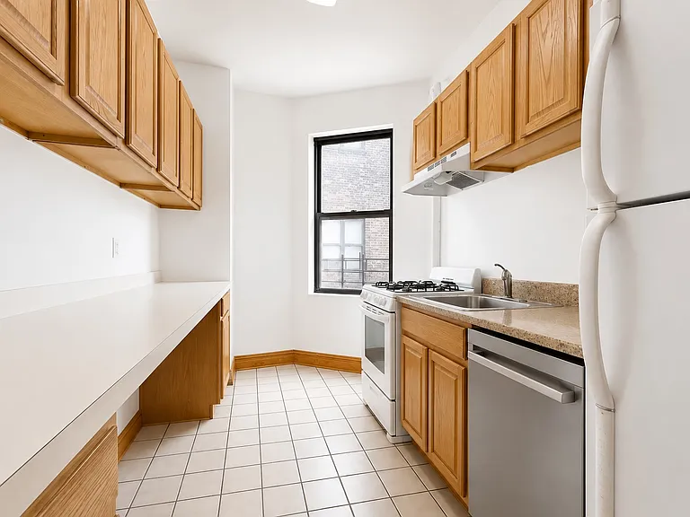 64 W 108th St #6A — Photo 6
