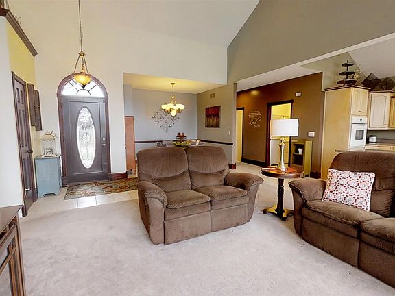 4th image of 114 Parkfield Ct