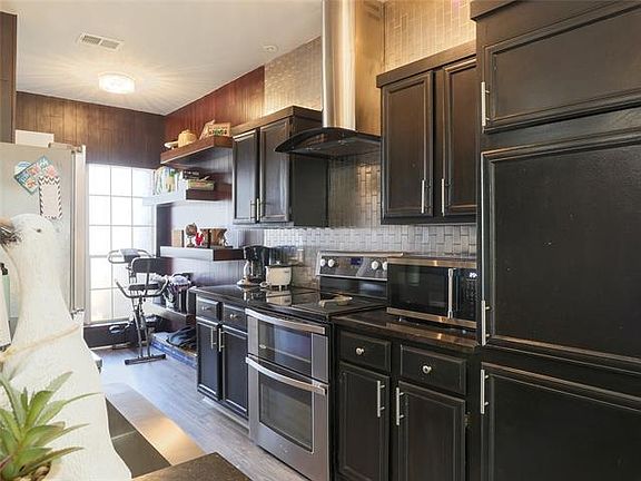 4th image of 2308 Northlake Ct