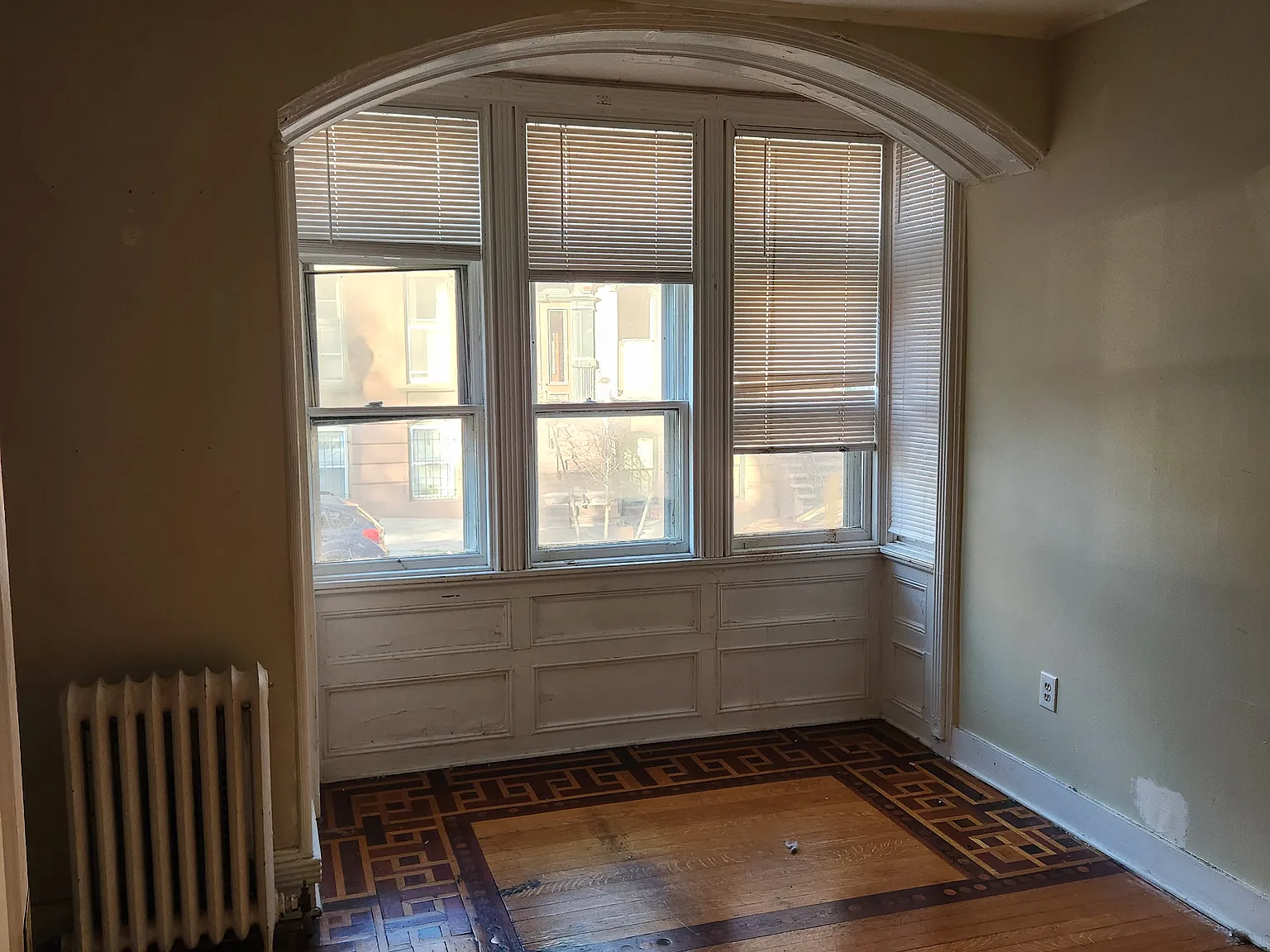 3 bed, 1500 sqft, $2,200 — Photo 4