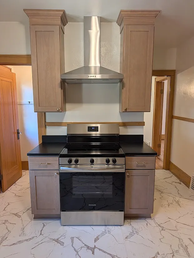 2 bed, 1180 sqft, $1,740 — Photo 3