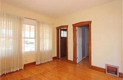 4th image of 2053 N Nagle Ave