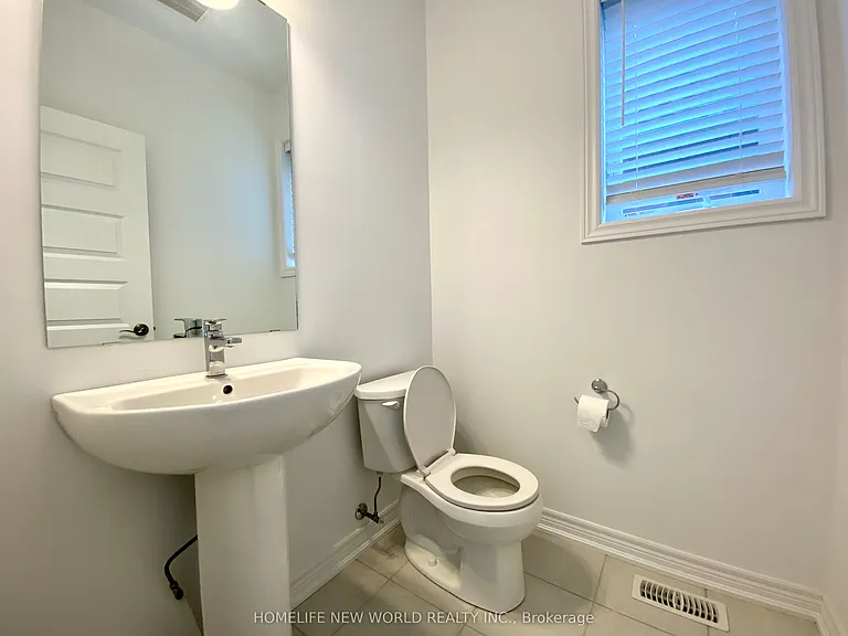 70 McLean Ave — Photo 9