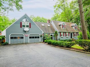 310 Bedford Rd, New Boston, NH 03070