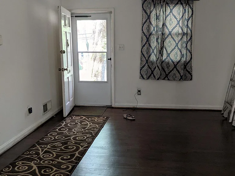 12010 Ashley Dr — Photo 18