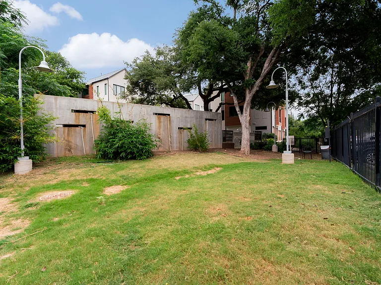 3100 Menchaca Rd #33 — Photo 19