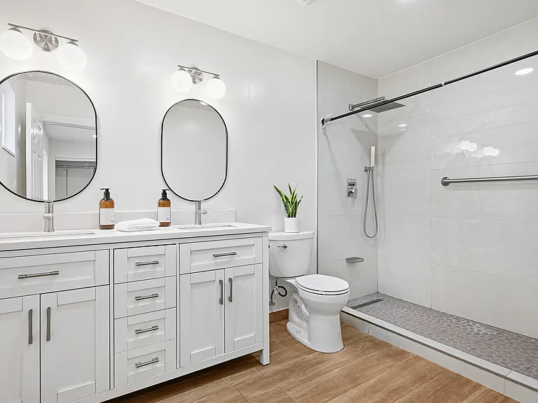 1223 Rose Ave — Photo 9