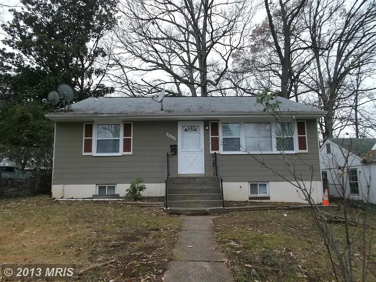 9524 51st Ave photo 1