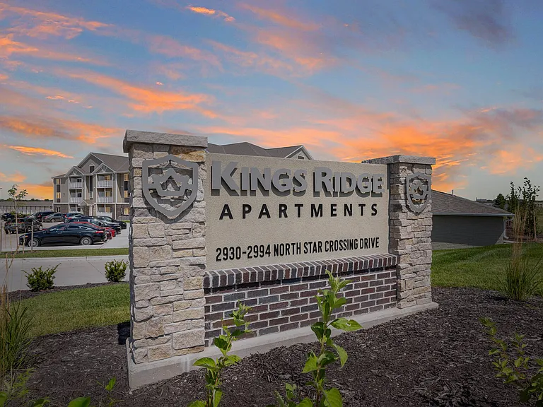 Kings Ridge Apartments — Photo 21