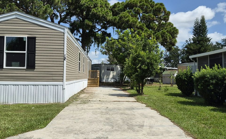 1st image of 12 Temple Ave #12