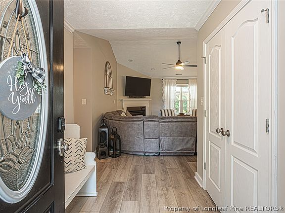 3rd image of 149 Bayleaf Dr