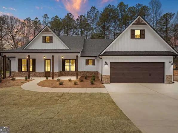 790 Presley Farm Pkwy, Rockmart, GA 30153