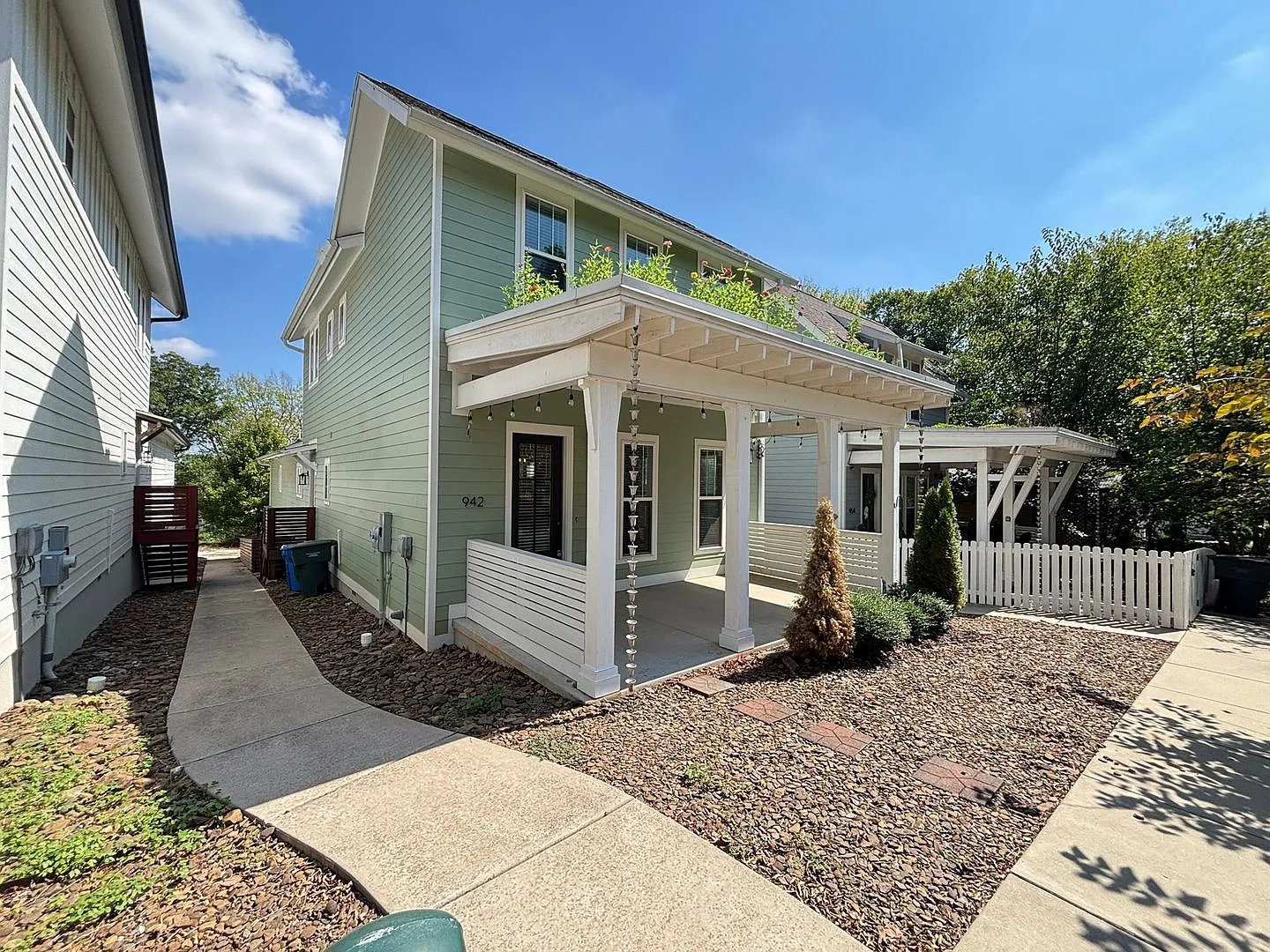 Beautifully Updated 3 Bedroom Home Near Downtown Fayetteville! — Photo 2