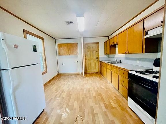 4th image of 1339 Cherokee Dr