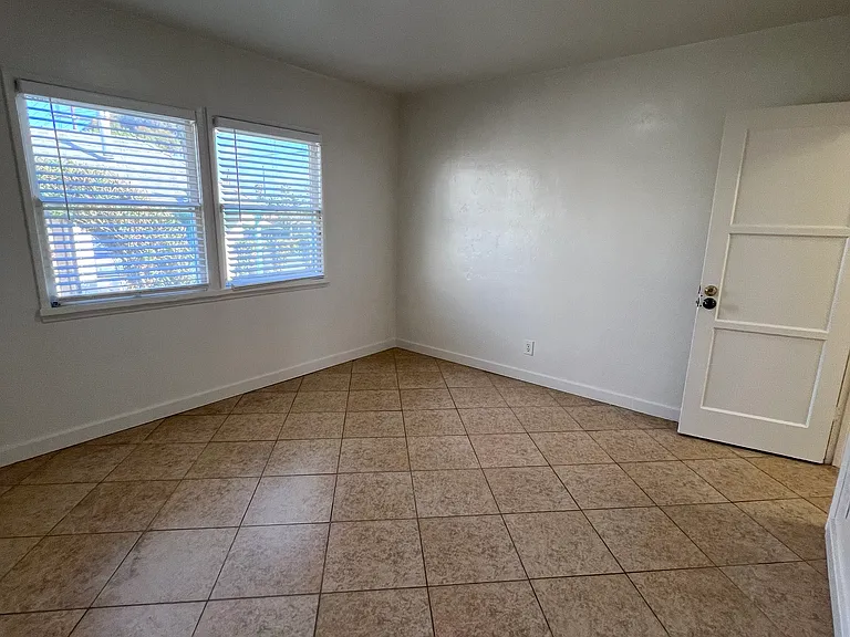 128 S Tremont St #A — Photo 12