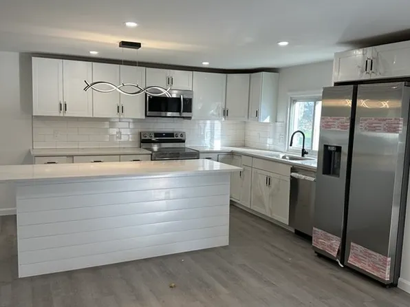 73 Lowe St, Leominster, MA 01453