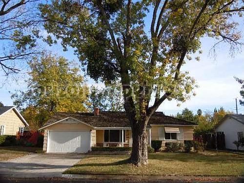 1st image of 2548 Castlewood Dr