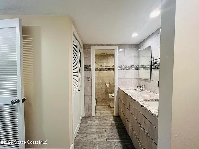 115 N Indian River Dr #109 — Photo 19