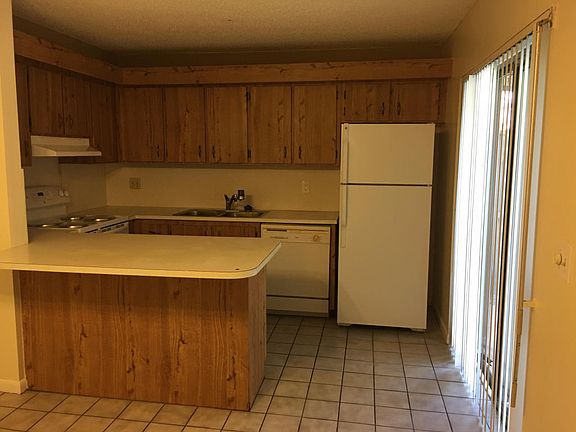 5th image of 1604 Forest Lakes Cir APT C