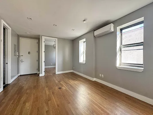 Rented by Pear NYC LLC | media 11