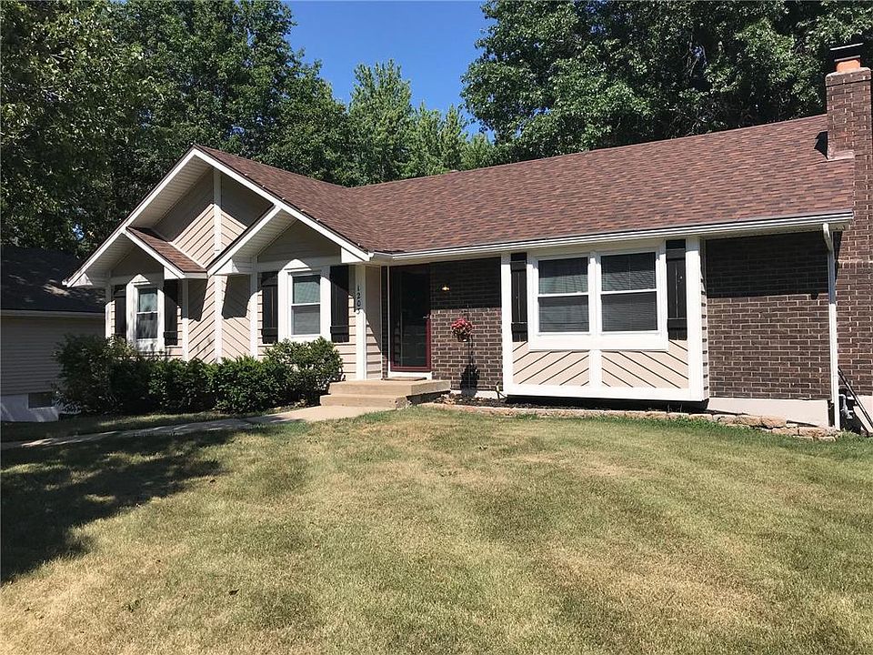 1st image of 1203 Canterbury Ln
