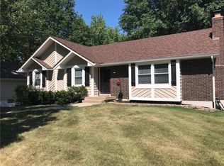 1203 Canterbury Ln, Liberty, MO 64068