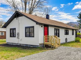 26 Francis St, Waynesville, NC 28786