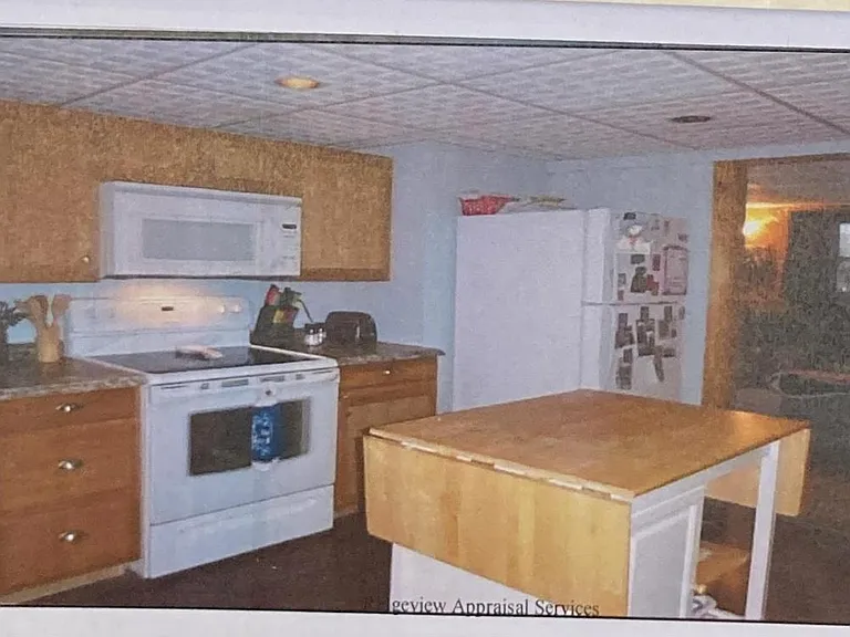 Island does not stay with property