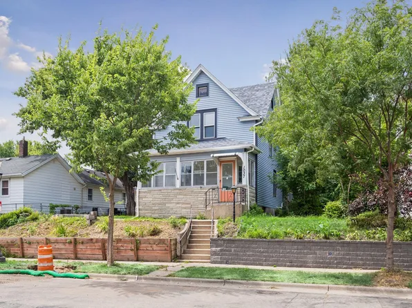 1037 Kent St, Saint Paul, MN 55117