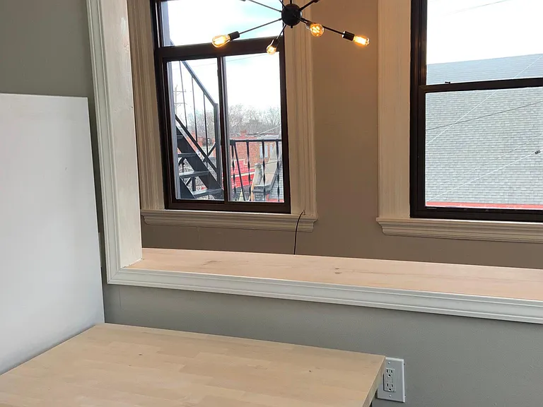 538 Lincoln Ave #5 — Photo 2