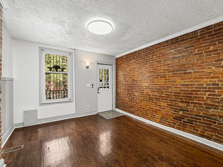 1129 Wicomico St — Photo 7