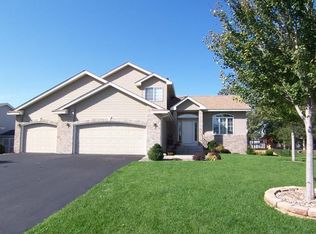 15408 Linnet St NW, Andover, MN 55304