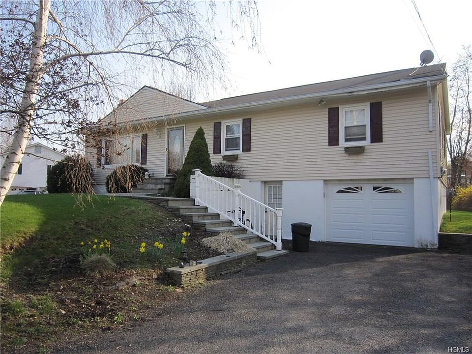 1st image of 14 Ambassador Ln