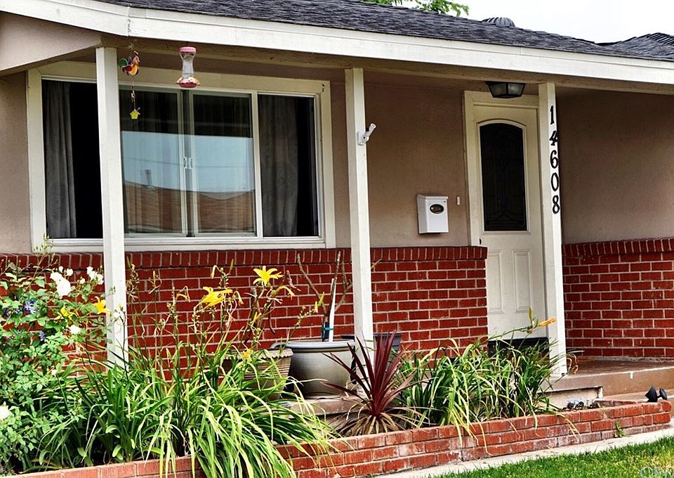 1st image of 14608 McGee Dr