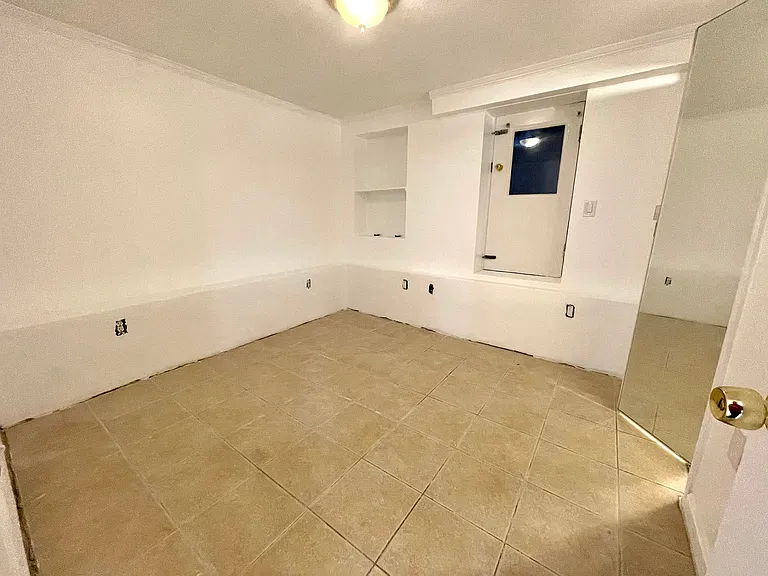 5 Wiget St #1 — Photo 12
