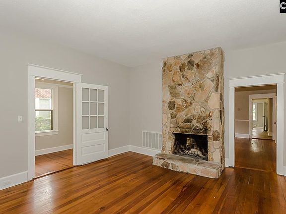 3rd image of 1205 Maple St