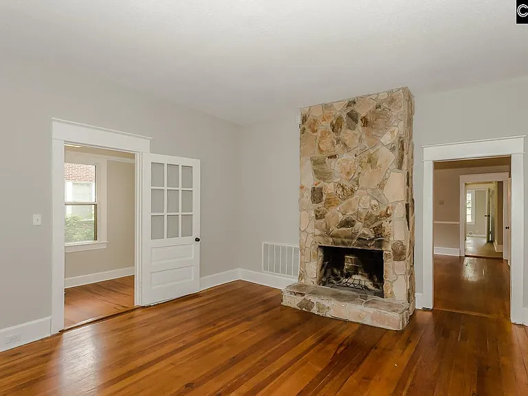1205 Maple St — Photo 3