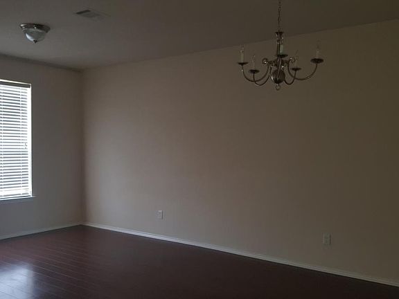 4th image of 5203 Birmingham Cir