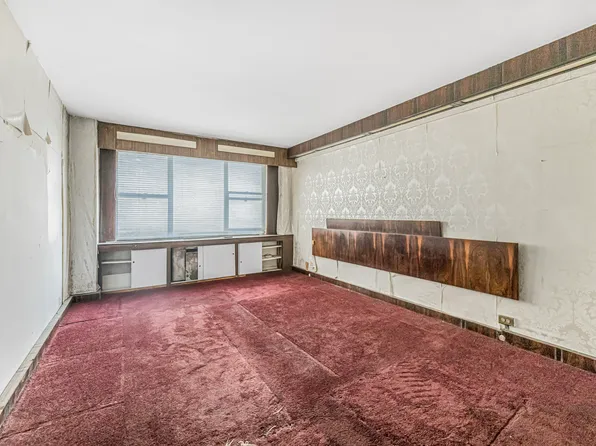 77 West 55th Street image 15 of 25