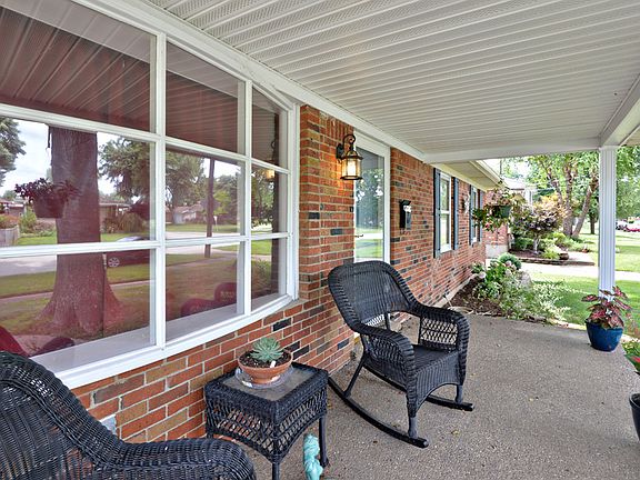 2nd image of 5518 Fruitwood Dr