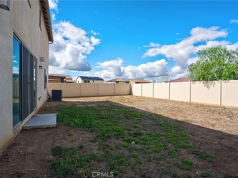 574 Feeder St — Photo 41