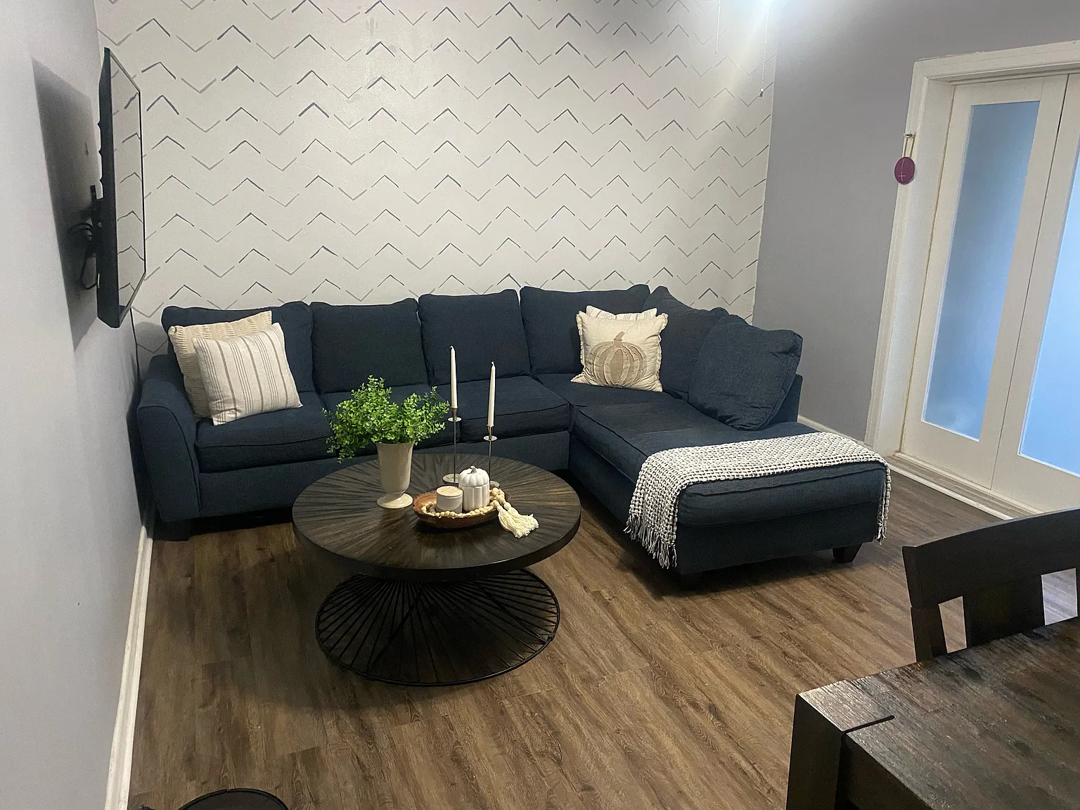 3 bed, 1000 sqft, $2,900 — Photo 1