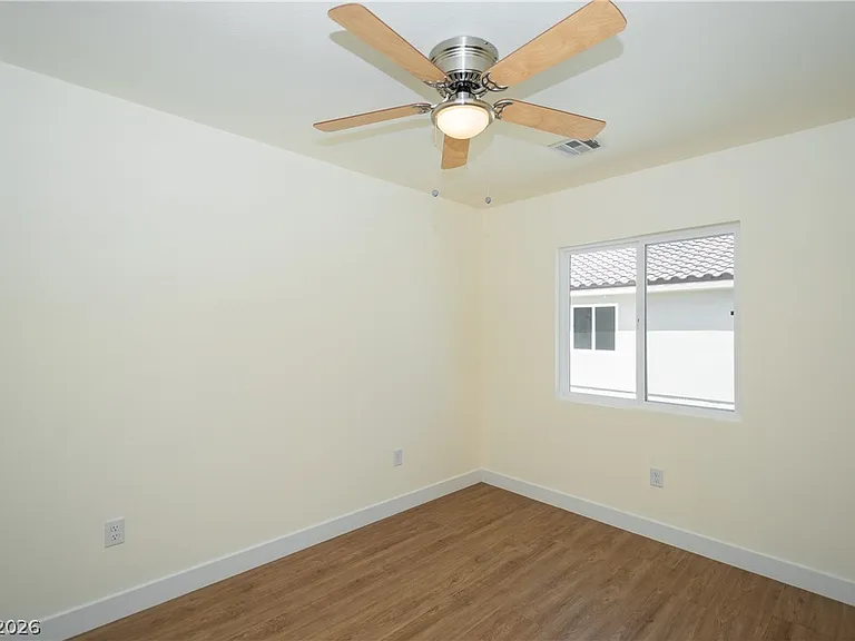 660 San Lorenzo St #1 — Photo 12