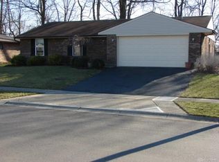 6040 Honeygate Dr, Dayton, OH 45424