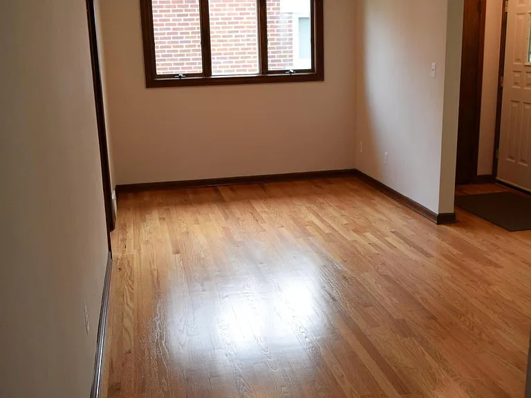 2459 Medford St — Photo 29