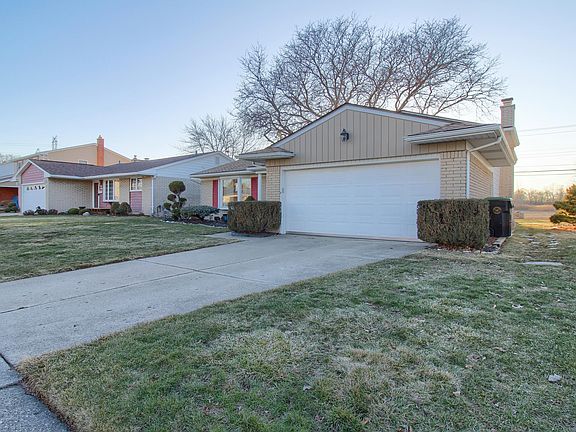 3rd image of 4122 Longmeadow Dr