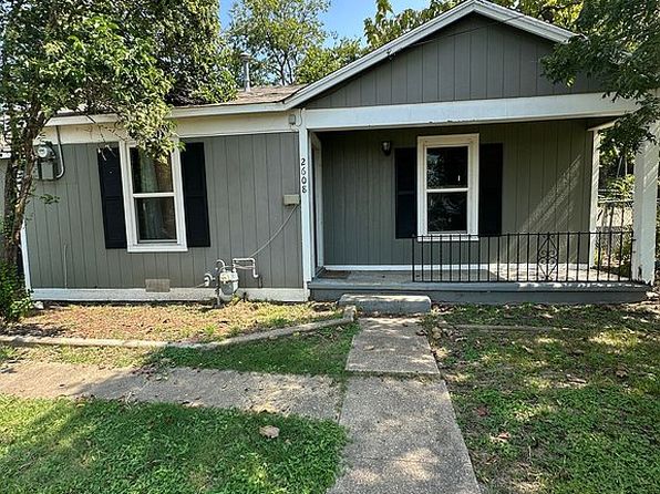 2608 Clay Ave