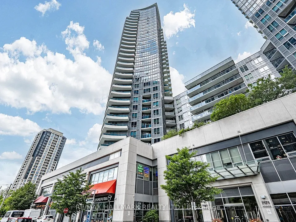 7171 Yonge St #Penthouse 301