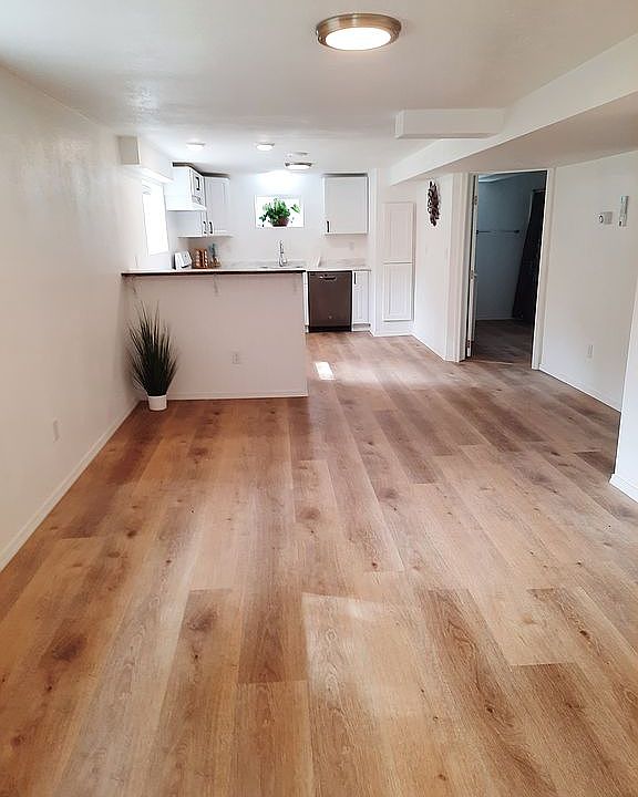 2nd image of 1041 NE Grant St