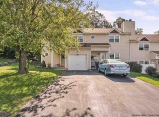 20 Franklin Pl, Washingtonville, NY 10992